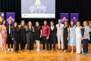 Bolsas de estudo para jovens profissionais